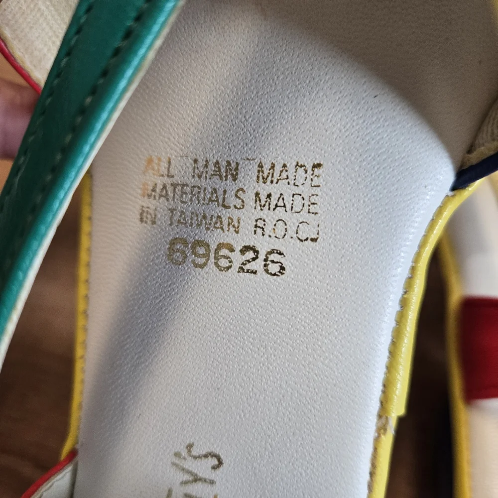 Vintage Vibrant Happy Go Lightlys By Treadeasy Multicolor Women's Sandals Size 9 - Picture 2 of 7